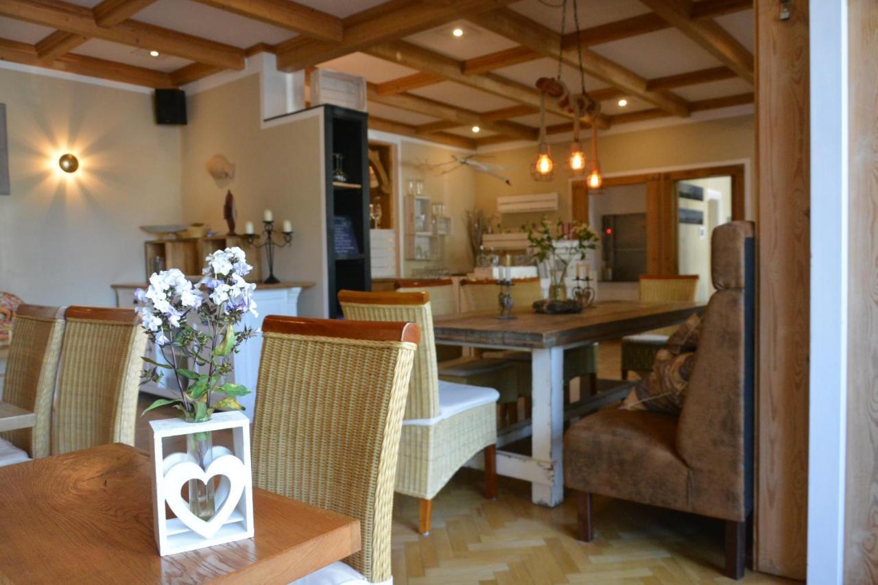 Gaestehaus Astrids Strandmuschel Binz Extérieur photo