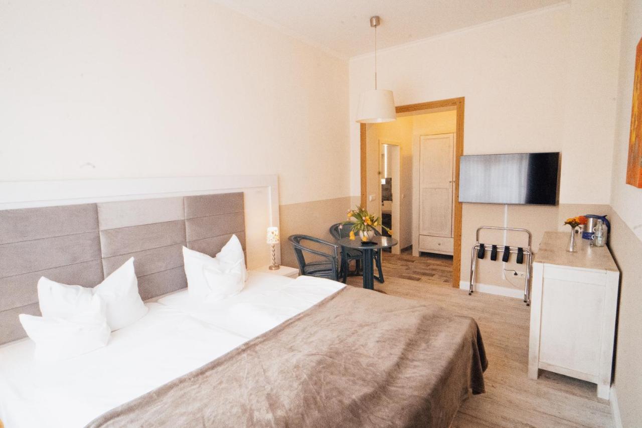 Gaestehaus Astrids Strandmuschel Binz Extérieur photo